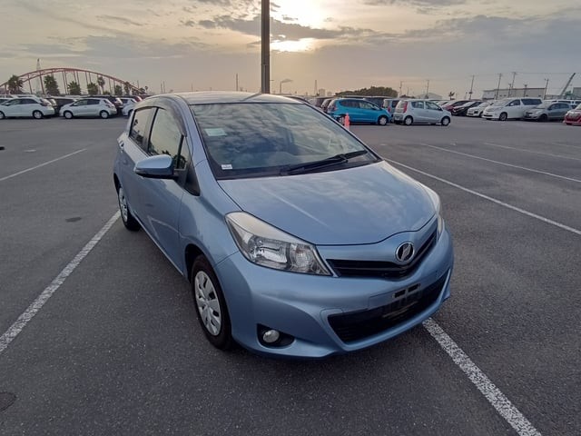 2013 Toyota Vitz