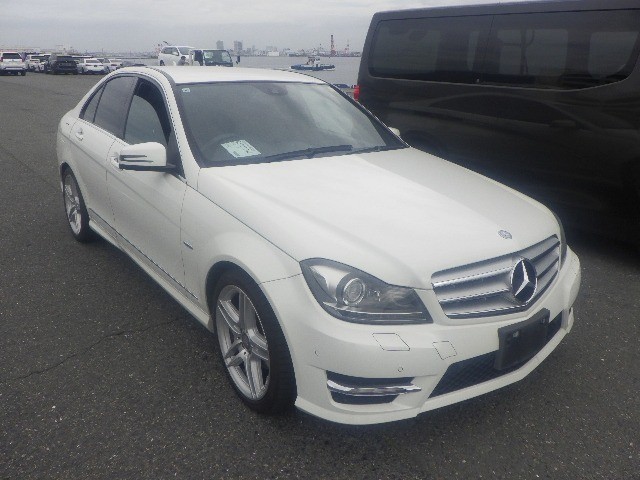 2011 Mercedes-Benz C200