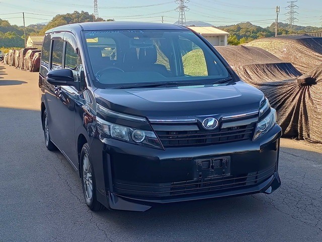 2015 Toyota Voxy