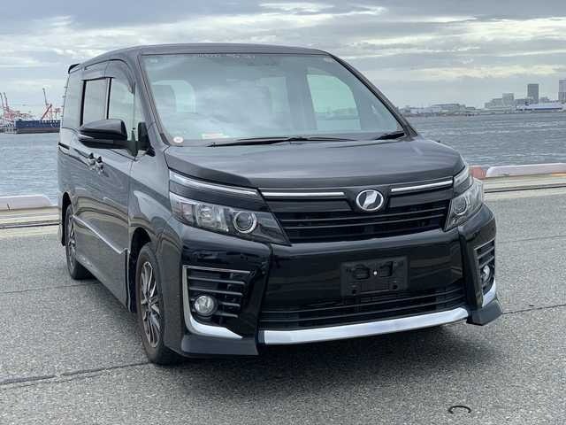 2015 Toyota Voxy