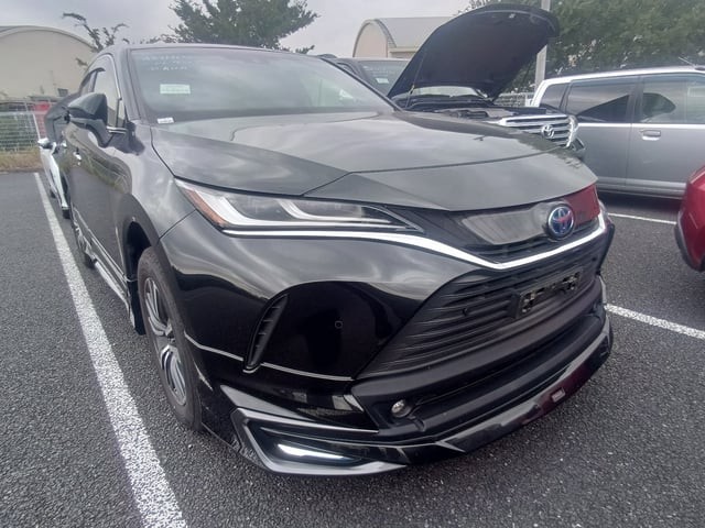 2022 Toyota Harrier HV