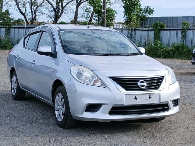 2013 Nissan Latio