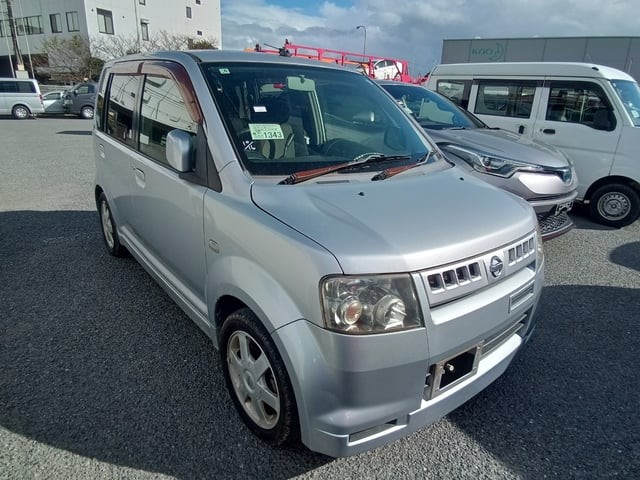 2005 Nissan Otti