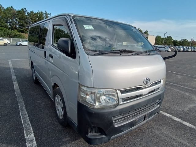 2012 Toyota Hiace V