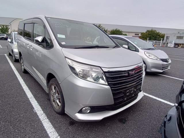 2014 Toyota Noah
