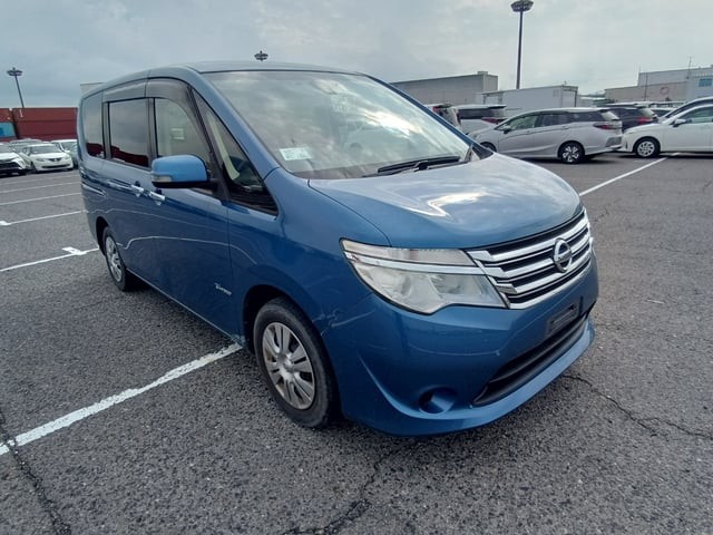 2016 Nissan Serena HV
