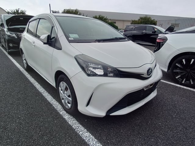 2015 Toyota Vitz