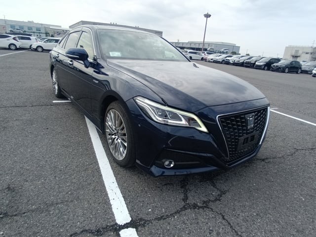 2020 Toyota Crown HV