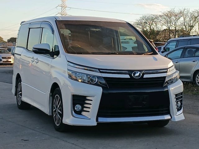 2015 Toyota Voxy