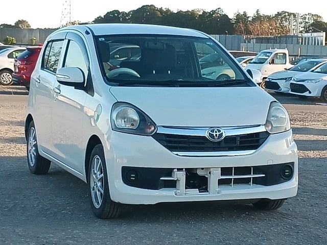2013 Toyota Pixis Epoch