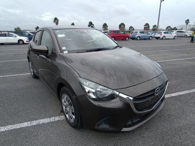 2017 Mazda Demio