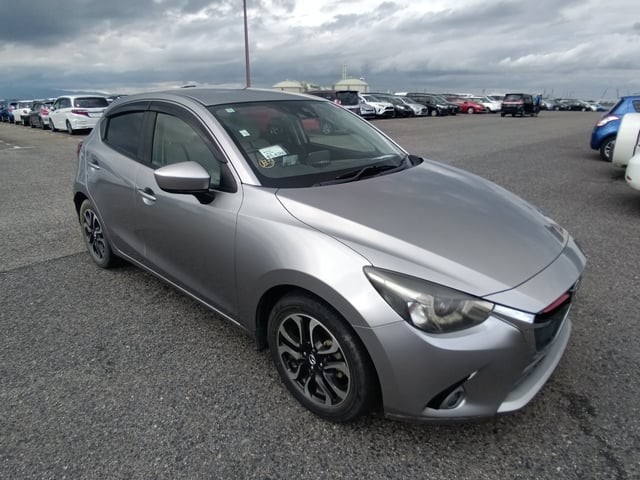 2014 Mazda Demio