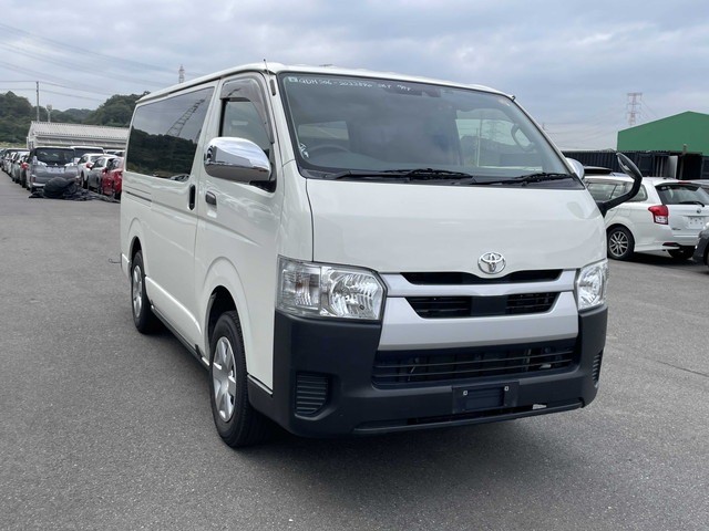 2023 Toyota Hiace V