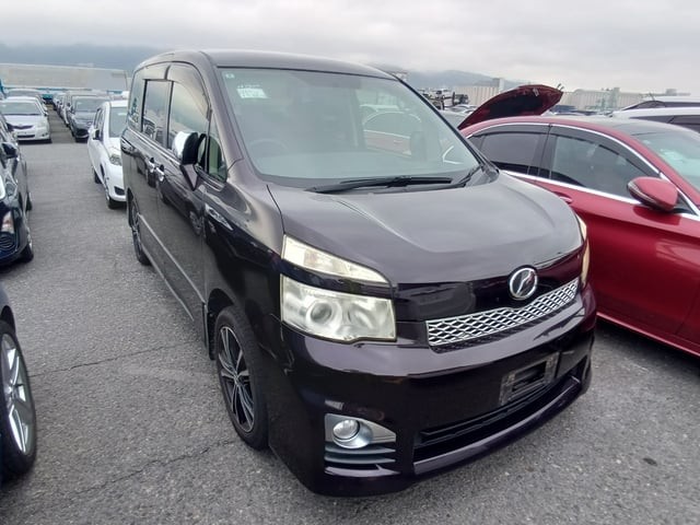 2012 Toyota Voxy