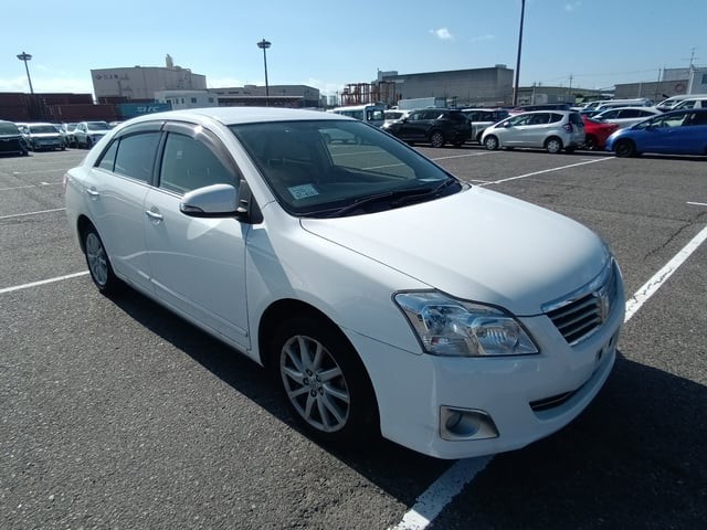 2013 Toyota Premio