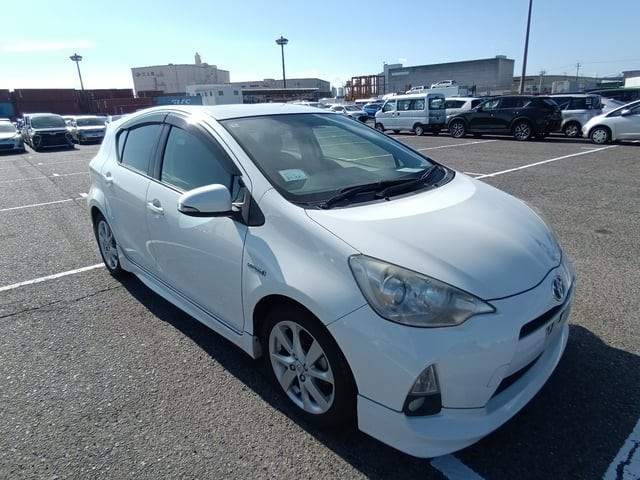 2013 Toyota Aqua