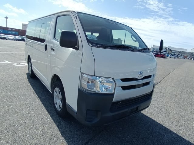 2019 Toyota Hiace V