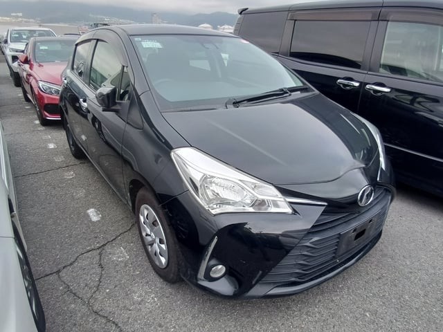 2017 Toyota Vitz