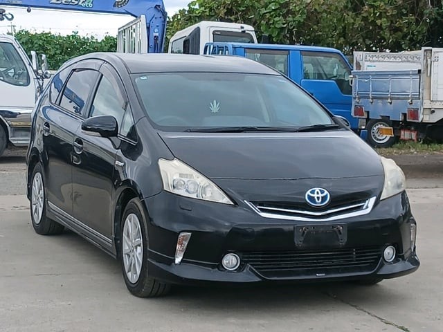 2012 Toyota Prius Alpha