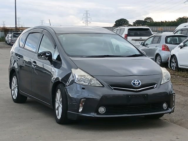 2013 Toyota Prius Alpha