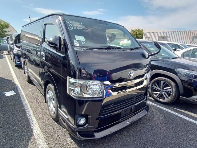 2019 Toyota Hiace V