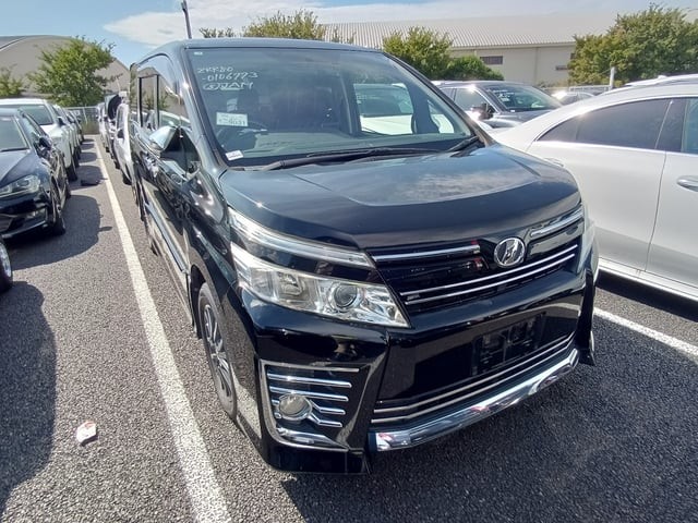 2015 Toyota Voxy