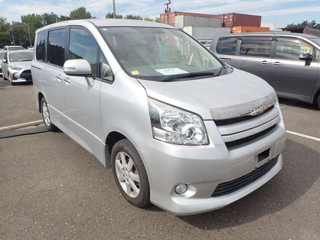 2008 Toyota Noah