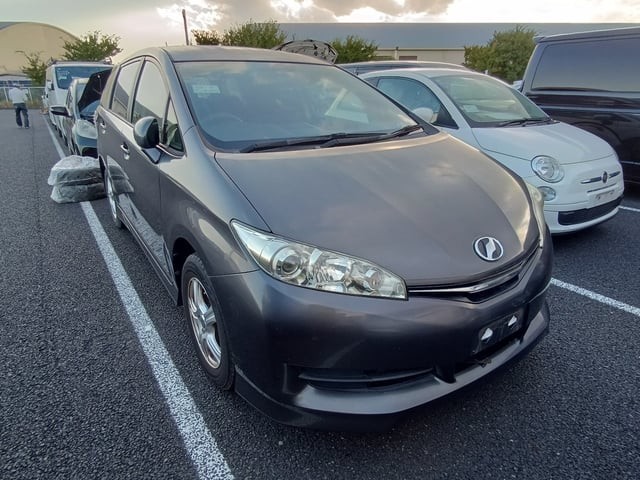 2013 Toyota Wish