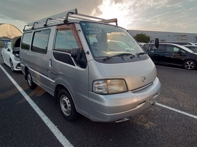 2004 Nissan Vanette V