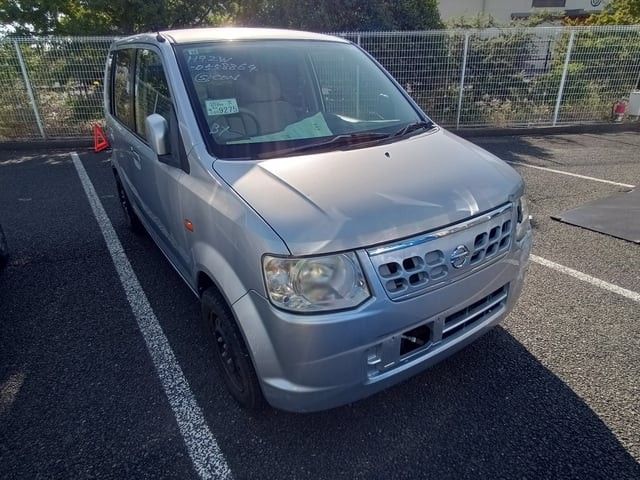 2010 Nissan Otti