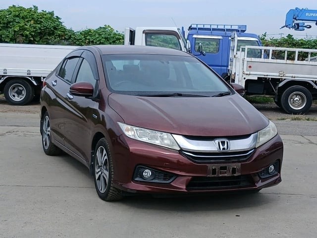 2015 Honda Grace HV