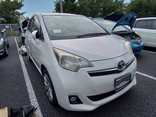 2011 Toyota Ractis