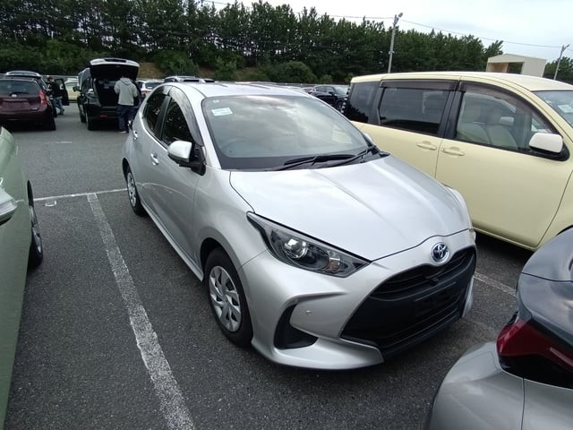 2022 Toyota Yaris HV