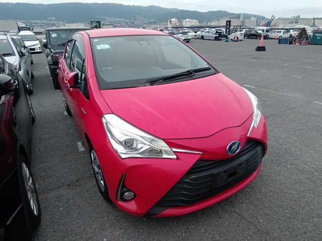 2017 Toyota Vitz HV