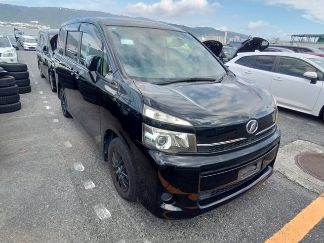 2012 Toyota Voxy