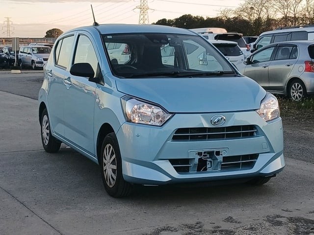 2025 Daihatsu Mira ES