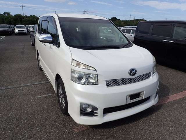 2011 Toyota Voxy
