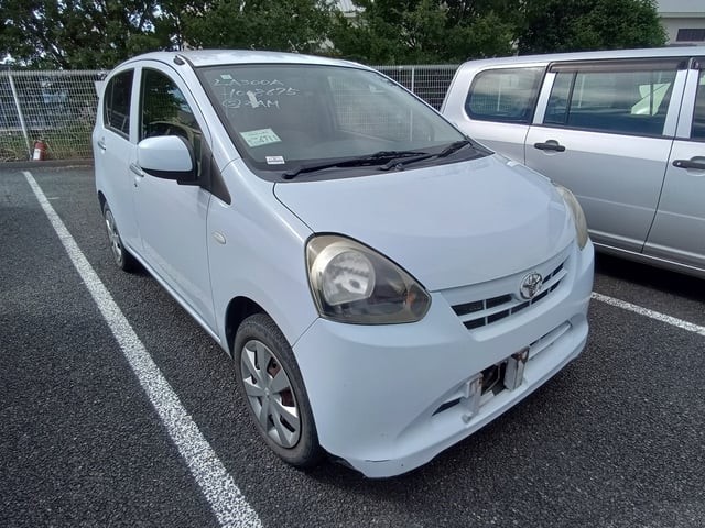 2012 Toyota Pixis Epoch