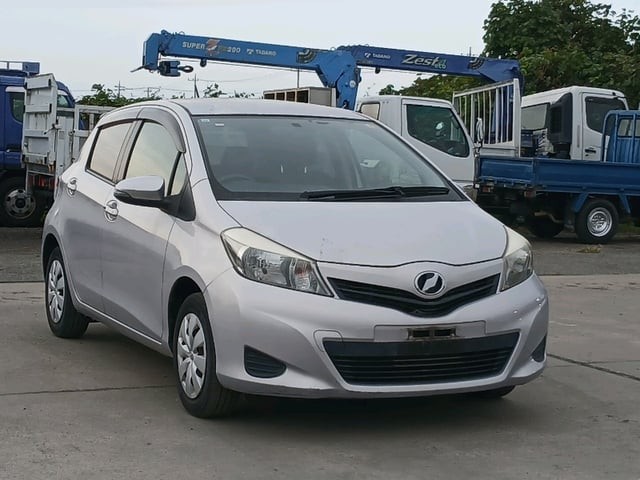 2013 Toyota Vitz