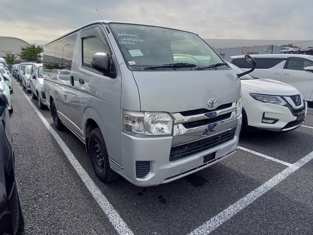 2017 Toyota Hiace V