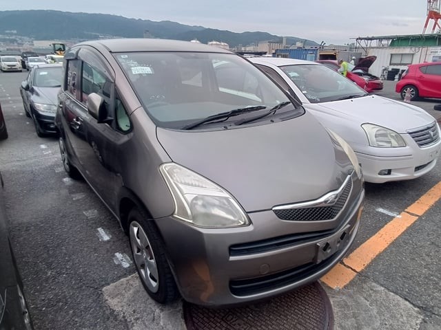 2006 Toyota Ractis