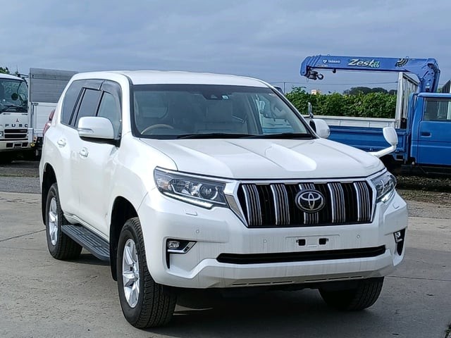2021 Toyota Land Cruiser Prado