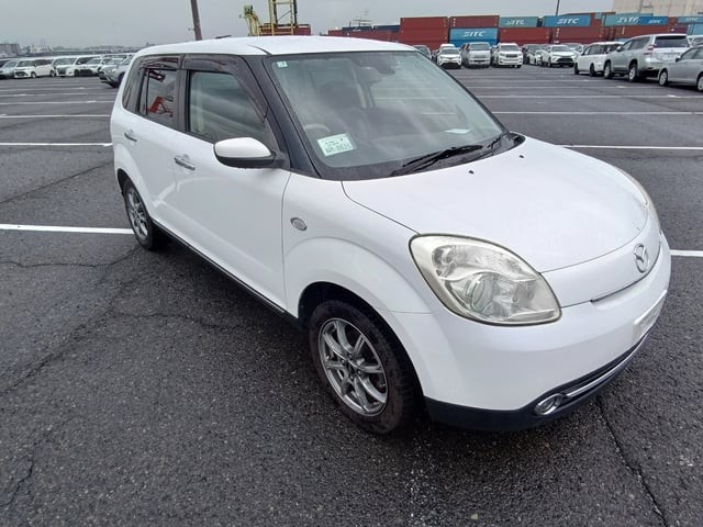 2011 Mazda Verisa