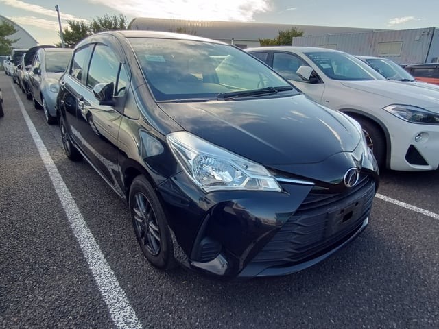 2017 Toyota Vitz