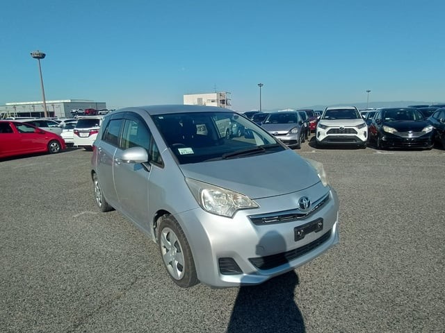 2012 Toyota Ractis