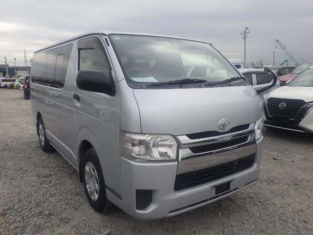 2014 Toyota Hiace V