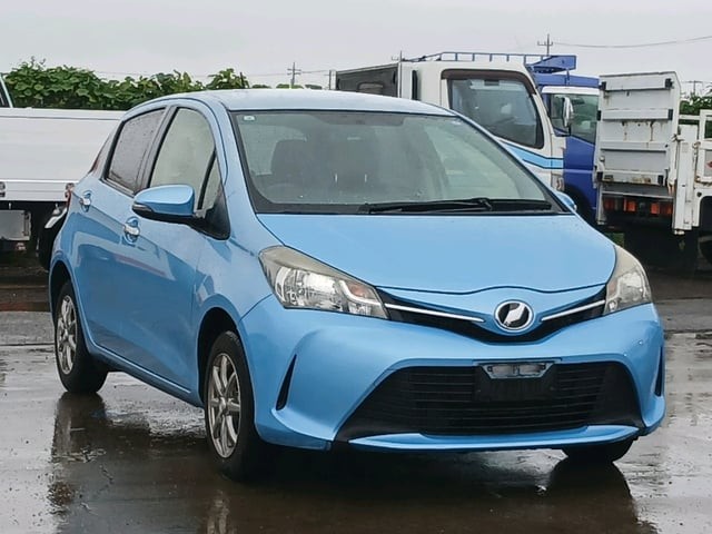 2015 Toyota Vitz