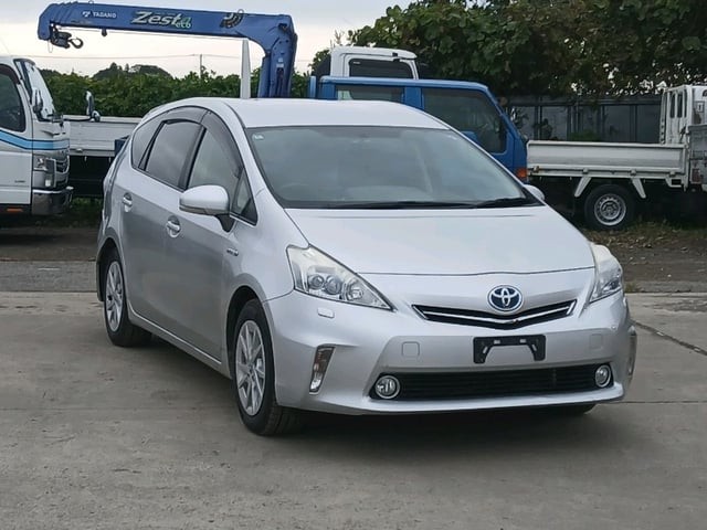 2012 Toyota Prius Alpha