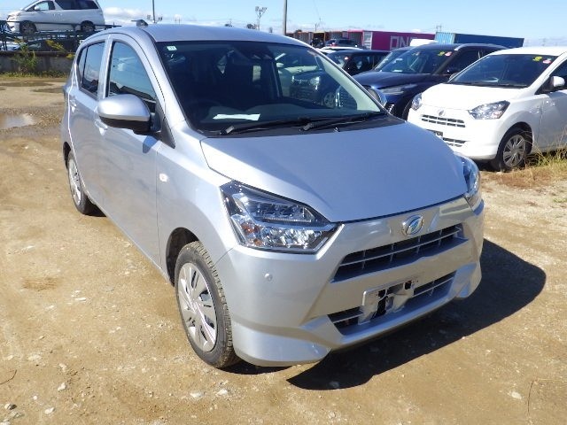 2025 Daihatsu Mira ES