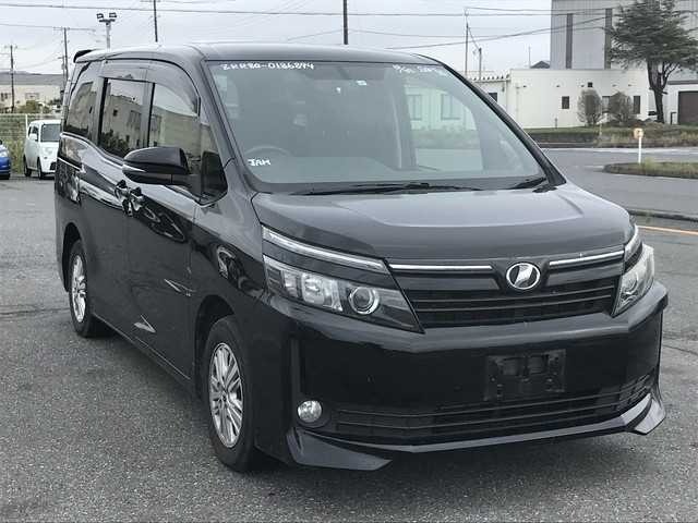 2015 Toyota Voxy